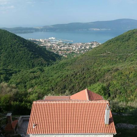 Casa Di Lukovic II Villa Tivat Exterior photo