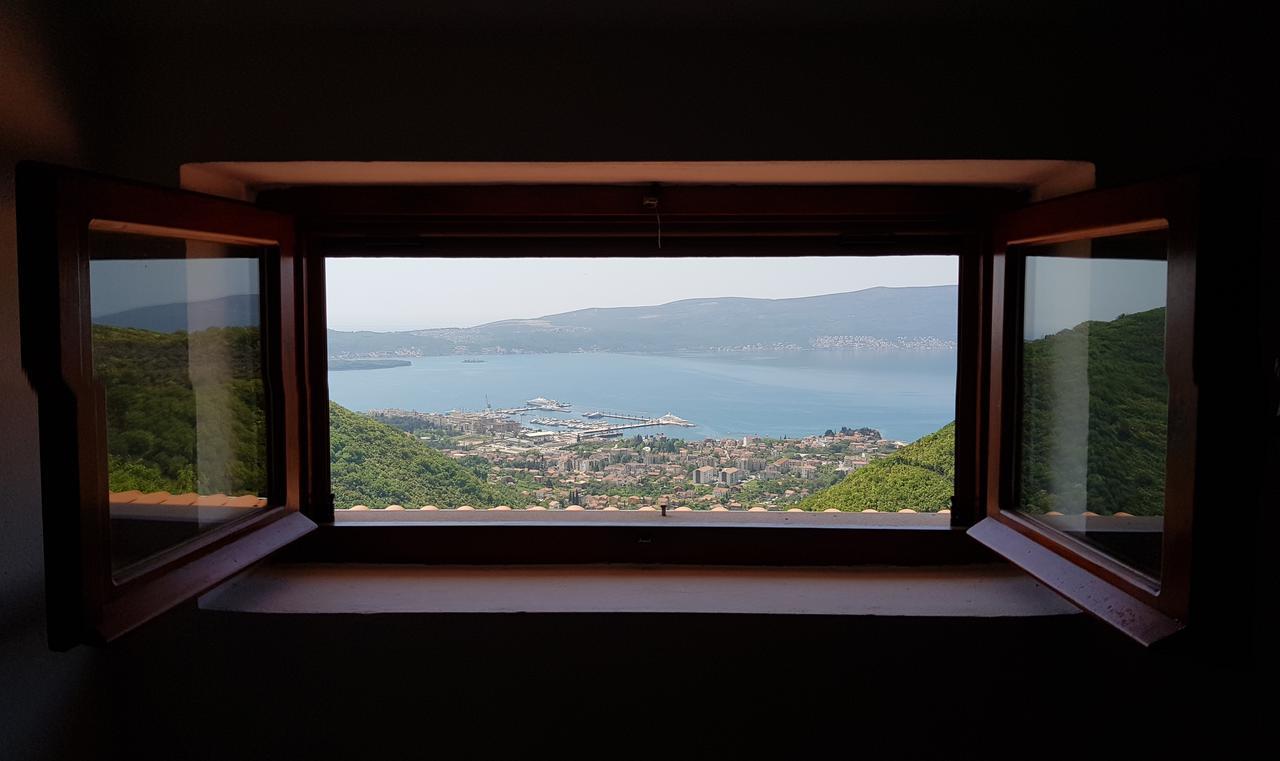 Casa Di Lukovic II Villa Tivat Exterior photo
