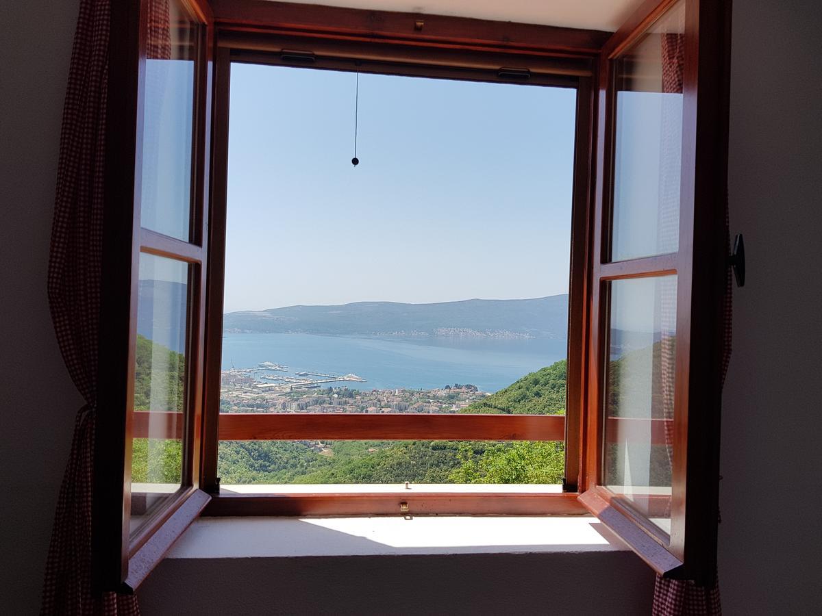 Casa Di Lukovic II Villa Tivat Exterior photo